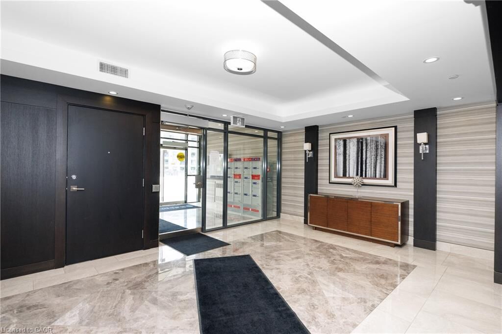 Property Photo:  101 Shoreview Place 428  ON L8E 0K2 