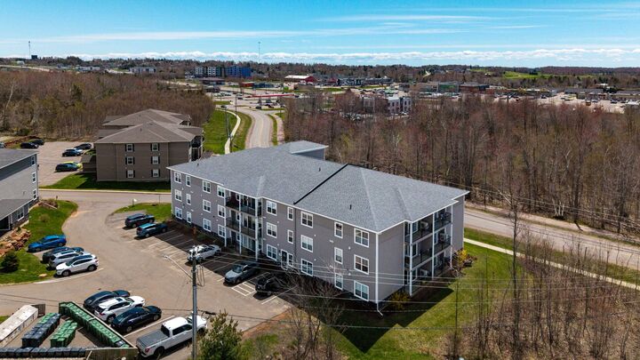 Property Photo:  212 Shakespeare Drive 213  PE C1B 4B7 