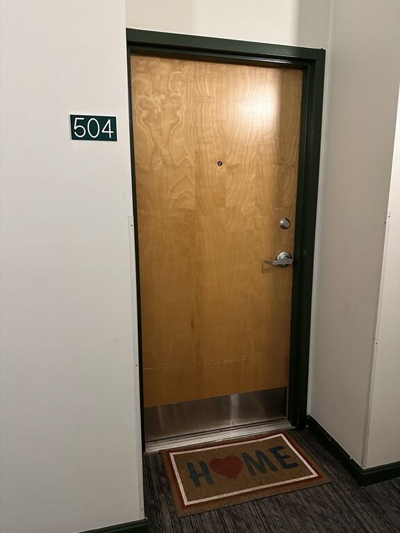 Property Photo:  170 Oxford St 504  MA 01901 