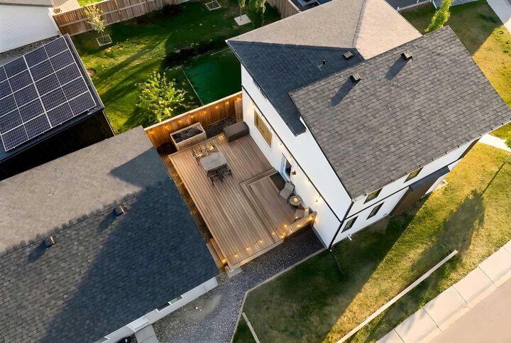 Photo de la propriété:  201 Grassland Boulevard W  AB T1J 5J4 