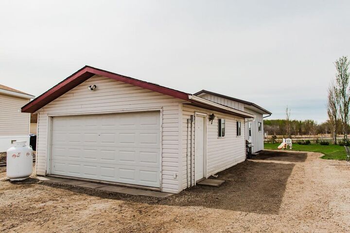 Photo de la propriété:  10010 95 Street  AB T0H 0W7 