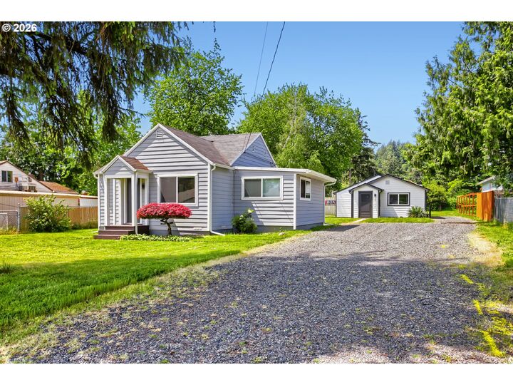 Property Photo:  2821 SE 115th Ave  OR 97266 
