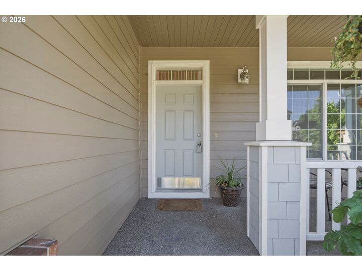 Property Photo:  102 NE 153rd St  WA 98685 
