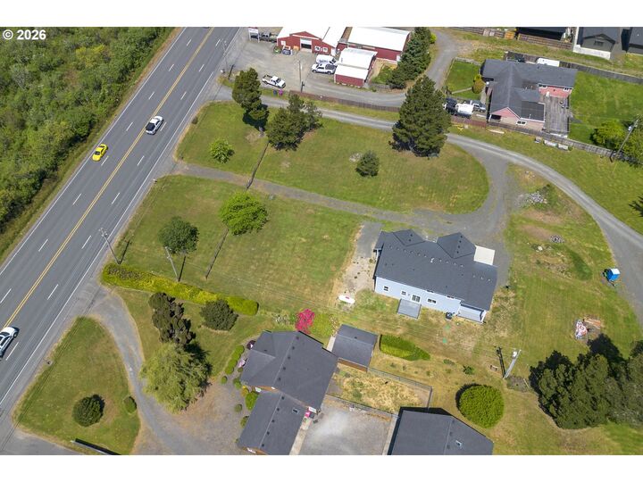 Property Photo: 3731 Highway 101 OR 97138