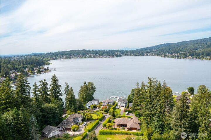 Property Photo: 1410 Langara Circle WA 98229