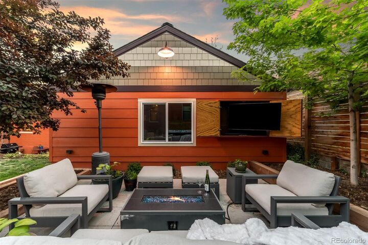 Property Photo:  3250 W Hayward Place  CO 80211 