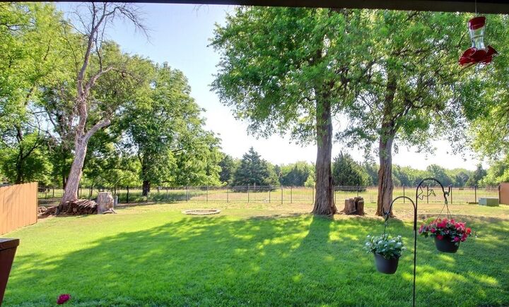 Property Photo:  2634 Glacier Dr  KS 67215-1514 