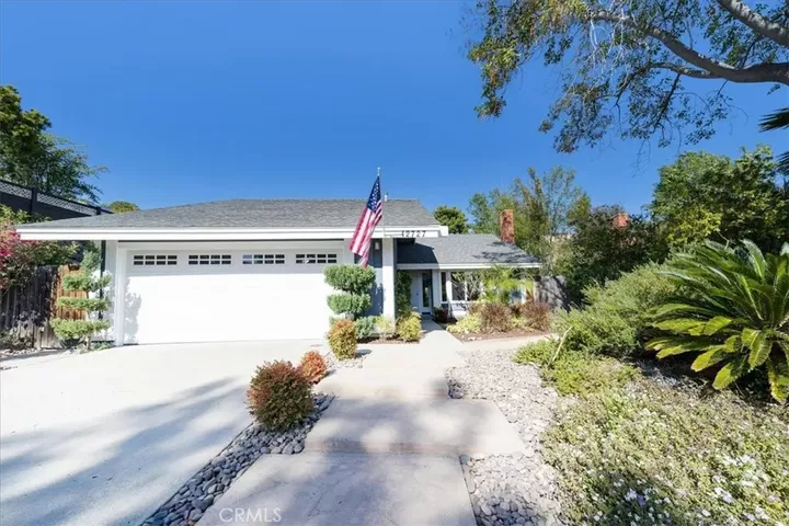 Property Photo: 12727 Benavente CA 92129