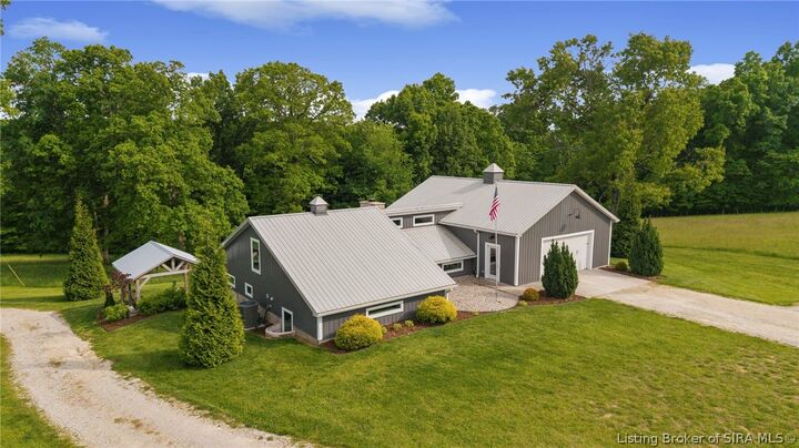 Property Photo: 6146 E Scotts Hill Road IN 47137