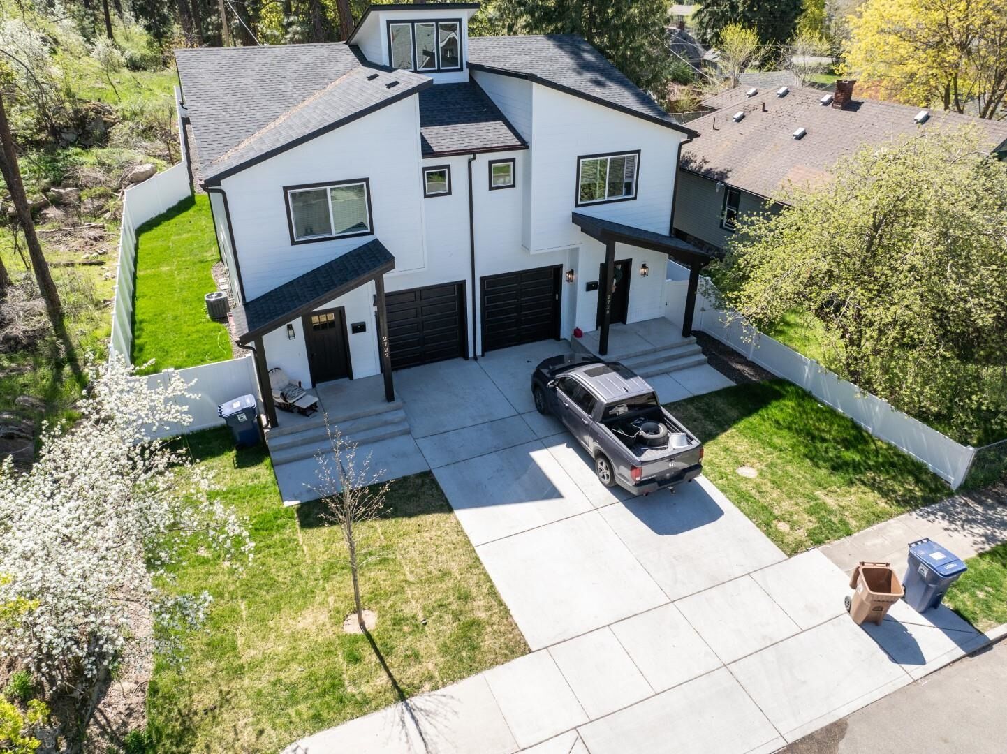 Property Photo:  2720 E Hartson Ave 2722  WA 99202 