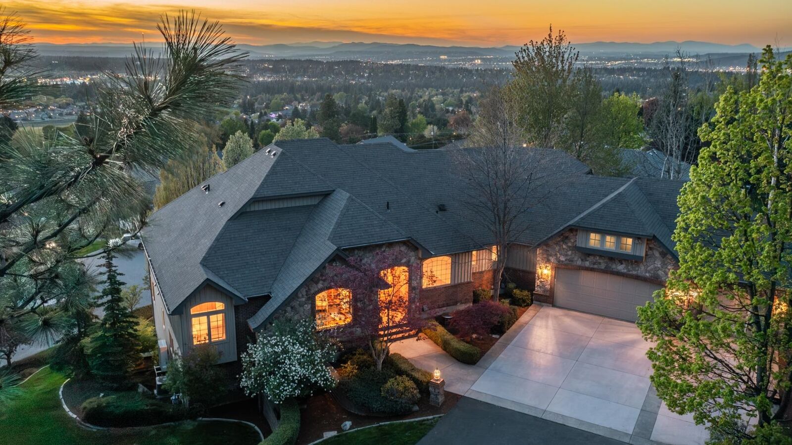 Property Photo:  5721 S Glendora Dr  WA 99223 