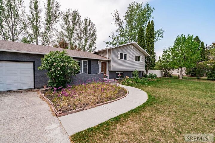 Property Photo:  2090 S Heather Lane  ID 83406 