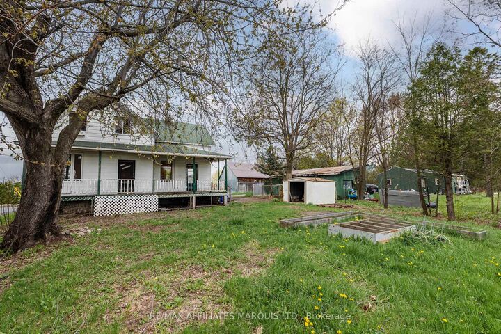 Property Photo: 21910 Seguin Mill Street ON K0B 1H0