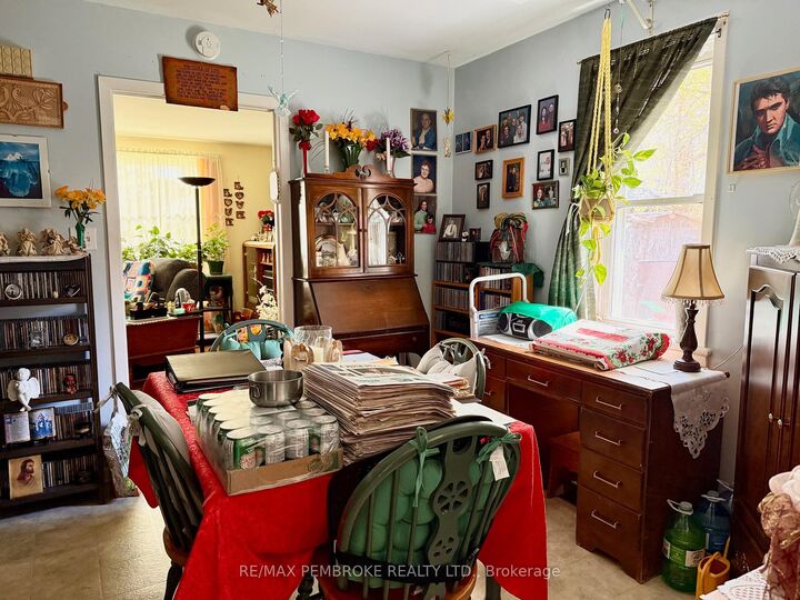 Property Photo: 153 Cecelia Street ON K8A 1R7