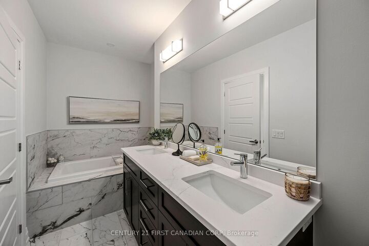 Property Photo:  1560 Upper West Avenue 313  ON N6K 0M4 