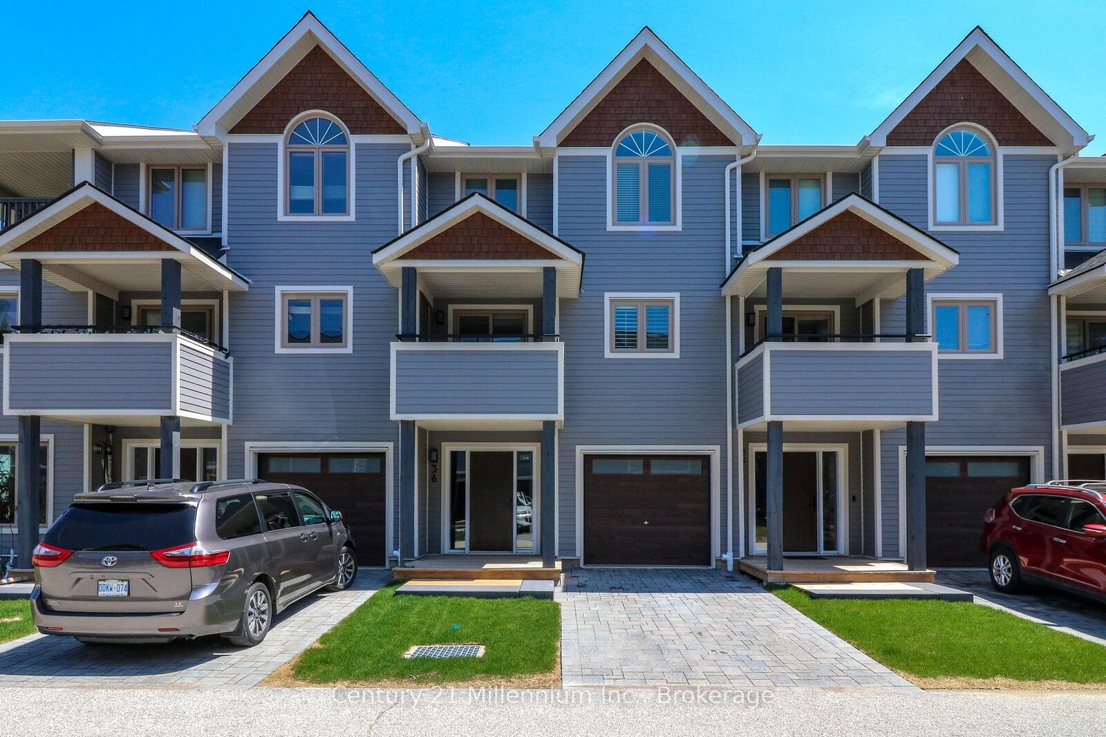 Photo de la propriété:  36 Lighthouse Lane E  ON L9Y 5C8 
