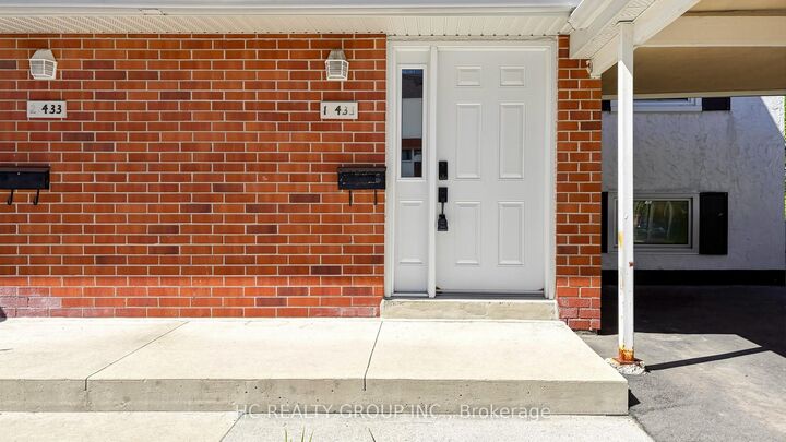 Property Photo: 433 Keats Way 1 ON N2L 5S7