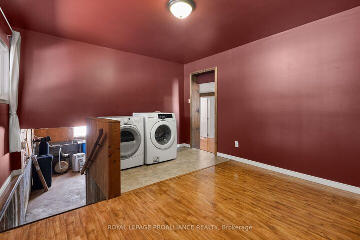 Property Photo: 192 Crookston Road ON K0K 2K0