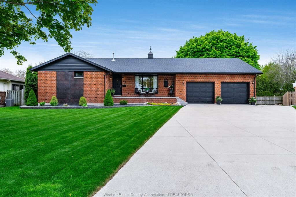 Photo de la propriété: 66 Shawnee Court ON N8H 5A9