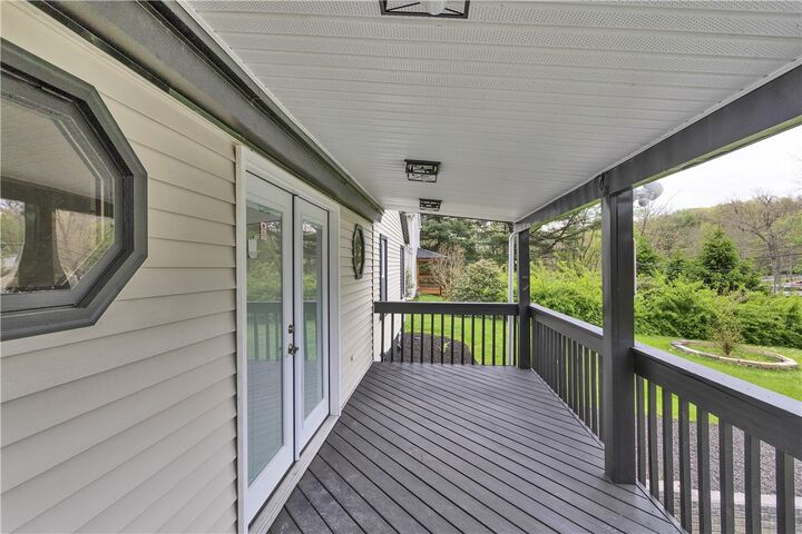 Property Photo:  2211 Saxonburg Blvd  PA 15024 