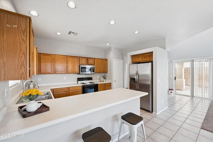 Property Photo:  1750 W Union Hills Drive 23  AZ 85027 