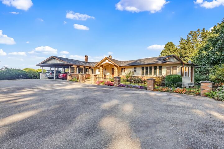 Property Photo: 45360 Magdalena Place BC V2R 0K7