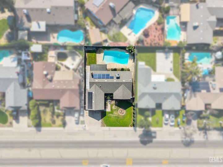 Property Photo:  3217 W Whitendale Avenue  CA 93277 