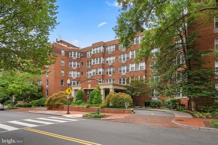 Property Photo:  2500 Q Street NW 524  DC 20007 