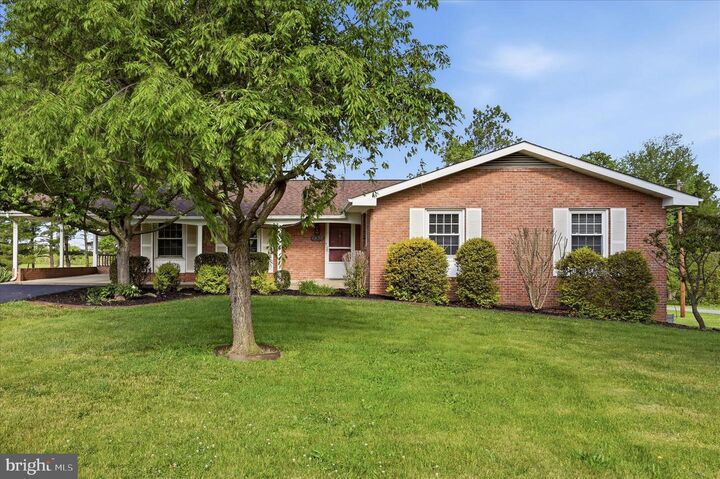 Property Photo:  4838 Valley Pike  VA 22655 