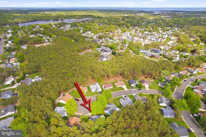 Property Photo:  5 Abbey Court  NJ 08731 
