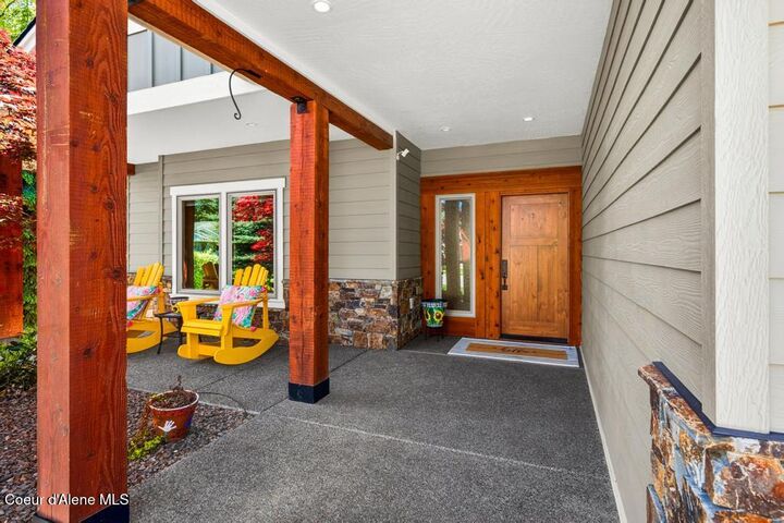 Property Photo:  704 N Dundee Dr  ID 83854 