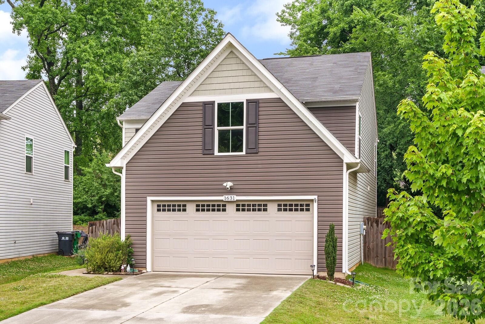 Property Photo:  1631 Hooper Court  NC 28212 