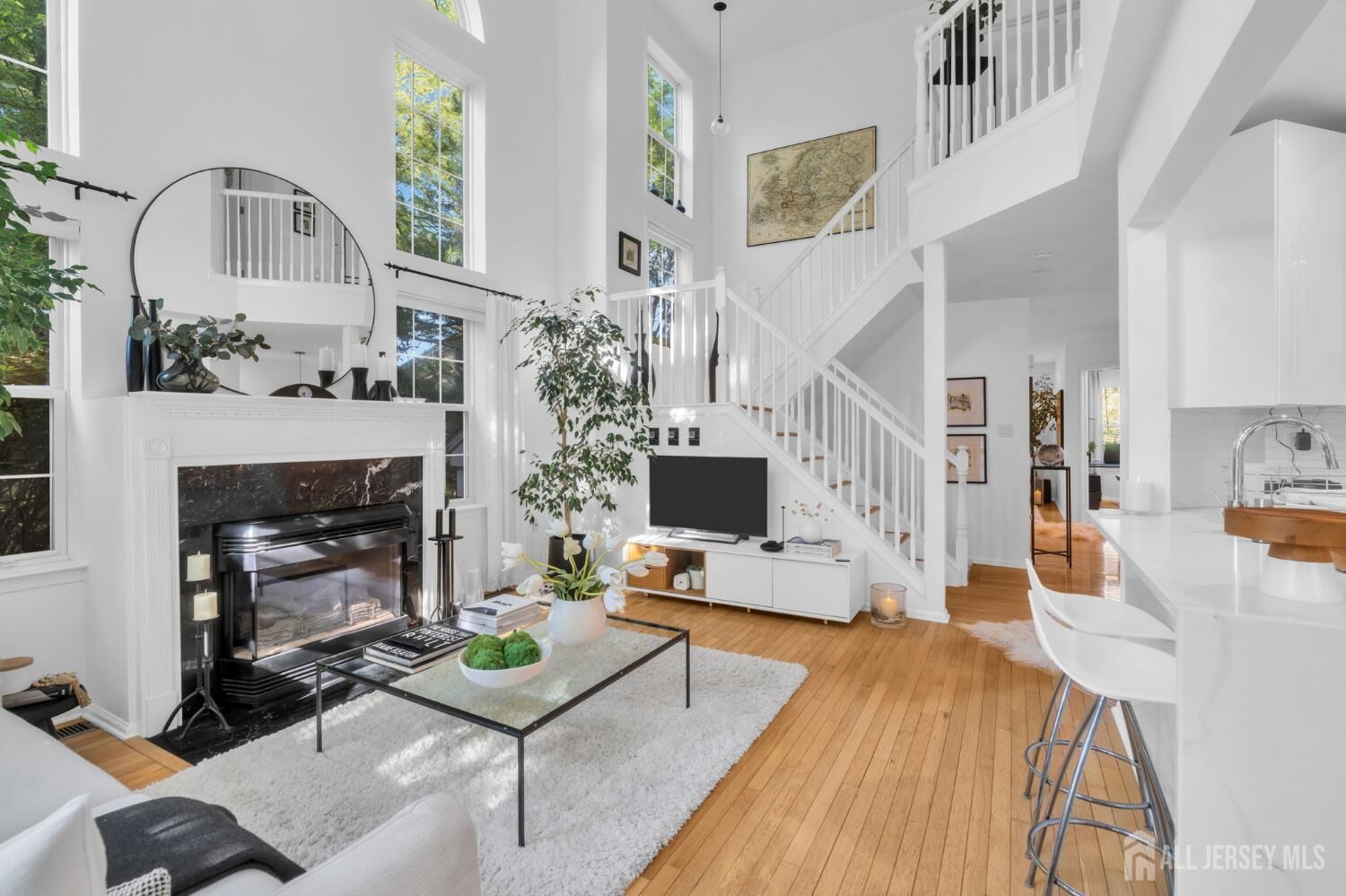 Property Photo:  6 Clark Court  NJ 07920 
