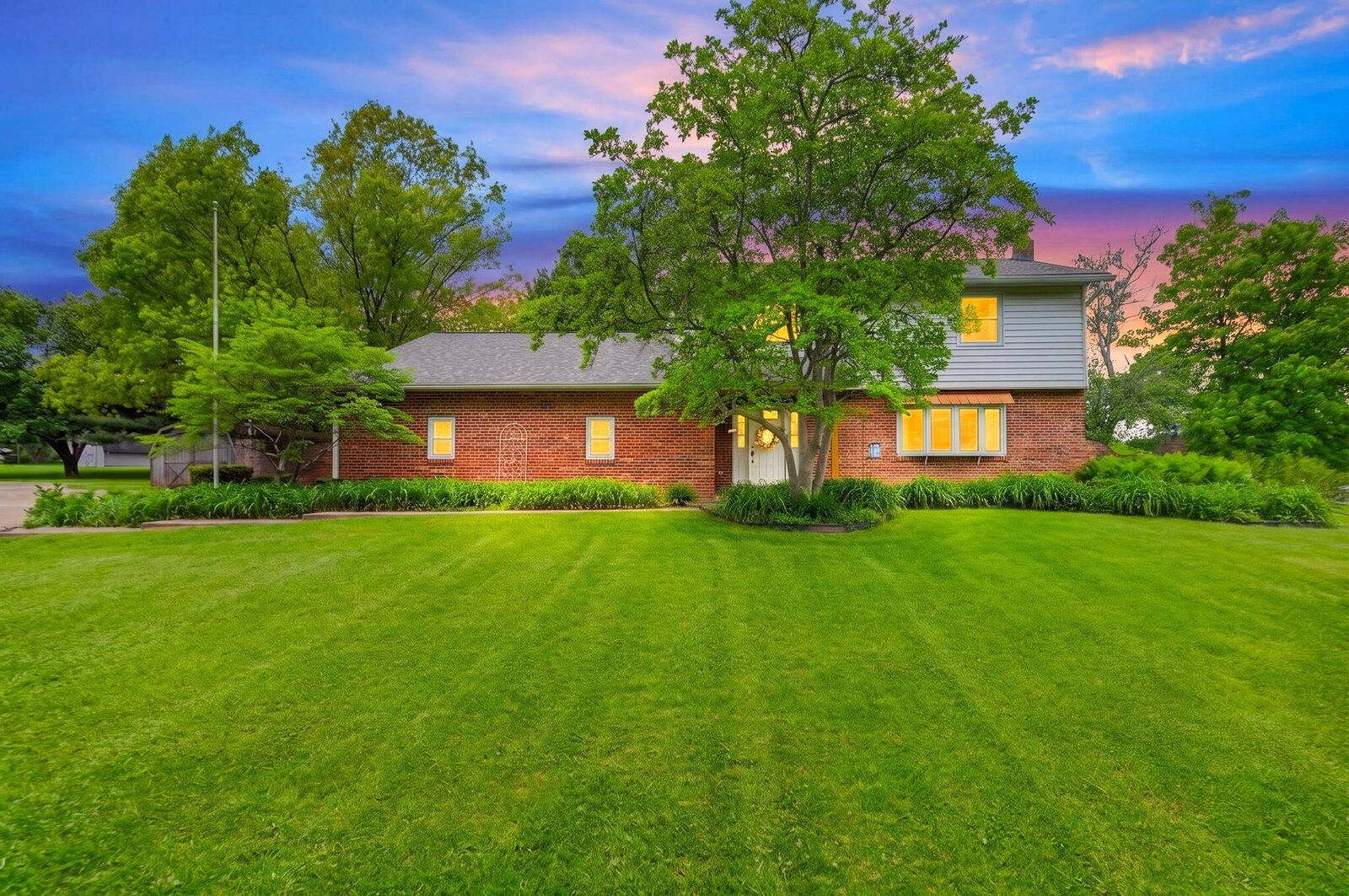Property Photo:  509 Betz NW Road  OH 43130 