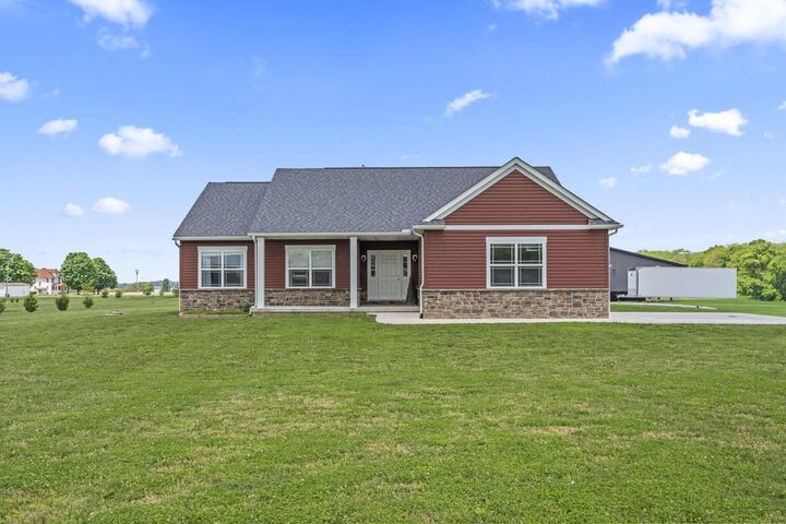 Property Photo: 26927 Gay Dreisbach Road OH 43113