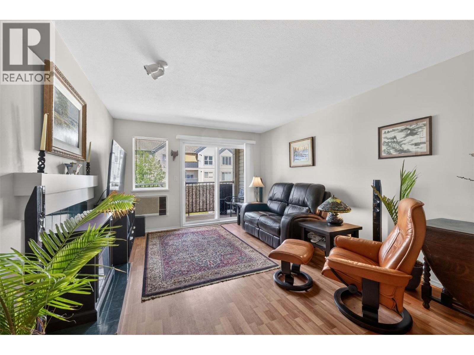 Property Photo:  650 3 Street Southwest 310  BC V1E 1P6 
