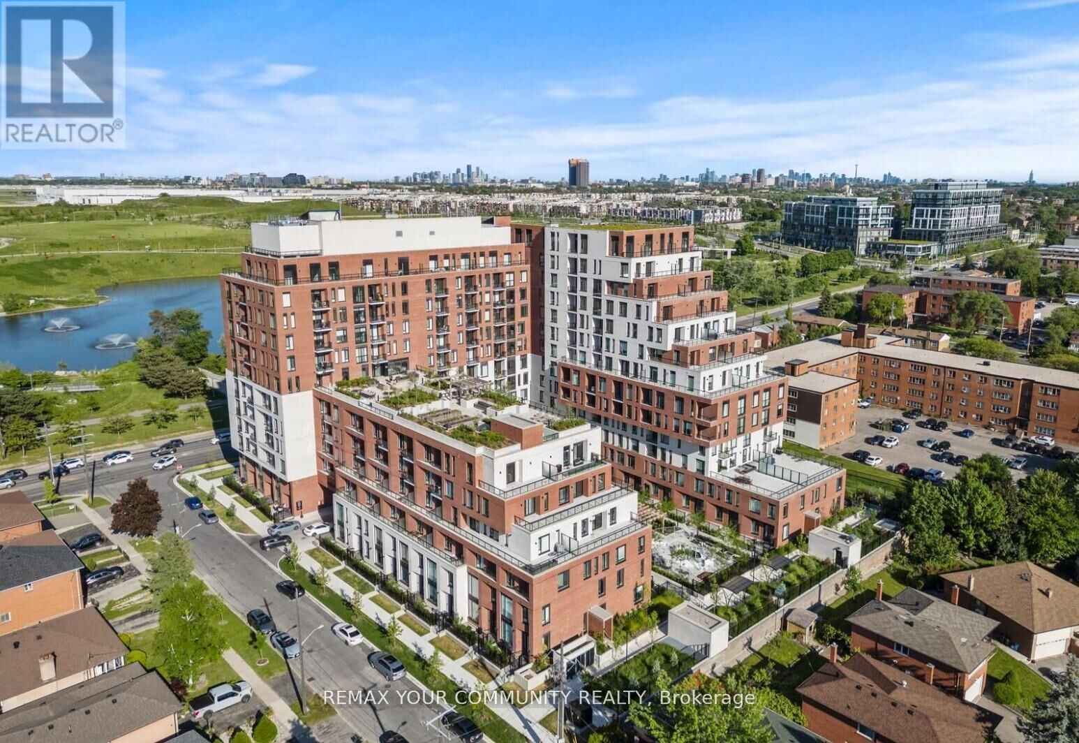 Property Photo:  3100 Keele Street 504  ON M3M 2H4 