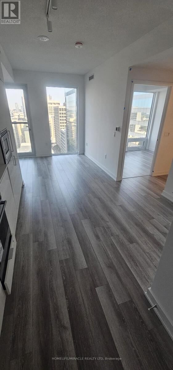 Property Photo:  234 Simcoe Street 1902  ON M5T 1T4 