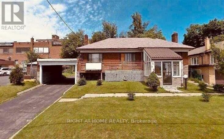 Property Photo:  1785 Victoria Pk Avenue  ON M1R 2T1 