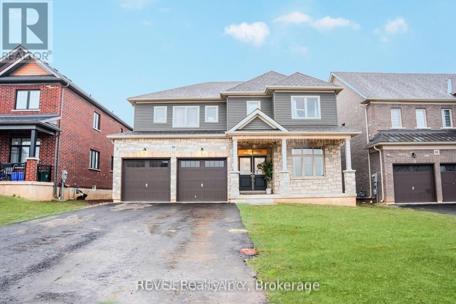 Property Photo:  58 Oriole Crescent  ON L3K 6E2 