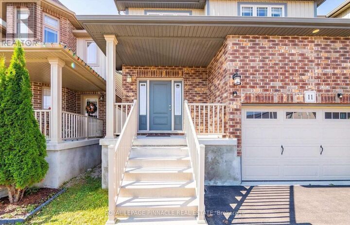 Property Photo:  11 Burcombe Cross Upper Bdrm  ON N1L 0N4 