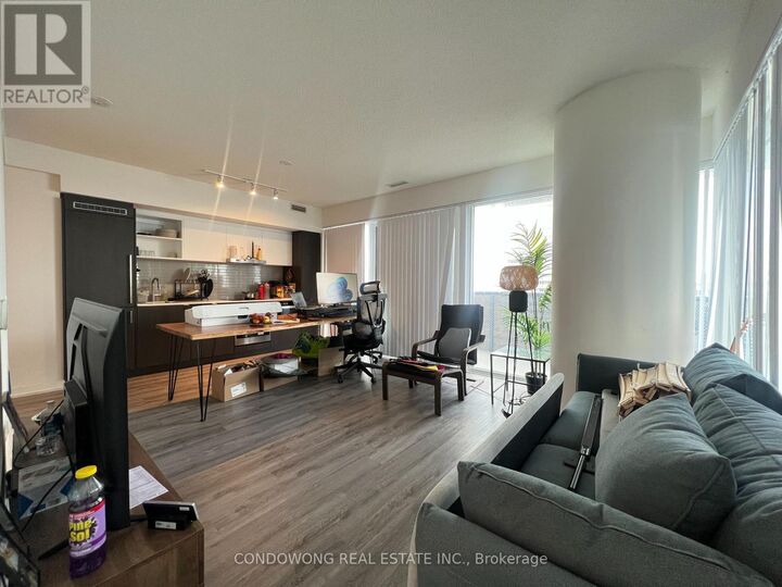 Property Photo:  138 Downes Street 2307  ON M5E 0E4 