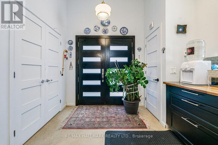 Property Photo:  57 Cambridge Avenue 3  ON M4K 2L2 