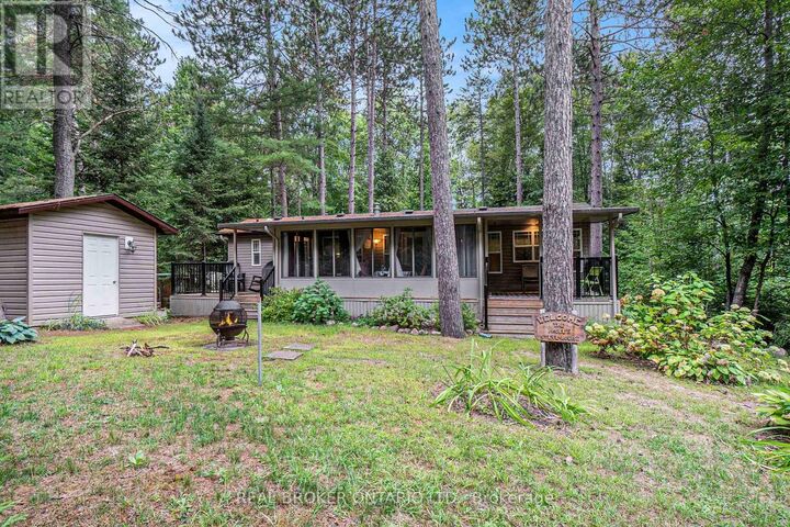 Property Photo:  240 Pinewood Park Road H10  ON K0J 1Y0 