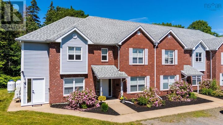Property Photo: 14 Kadray Court NS B4N 5K2