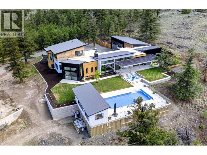 879 Deer Drive — photo 1