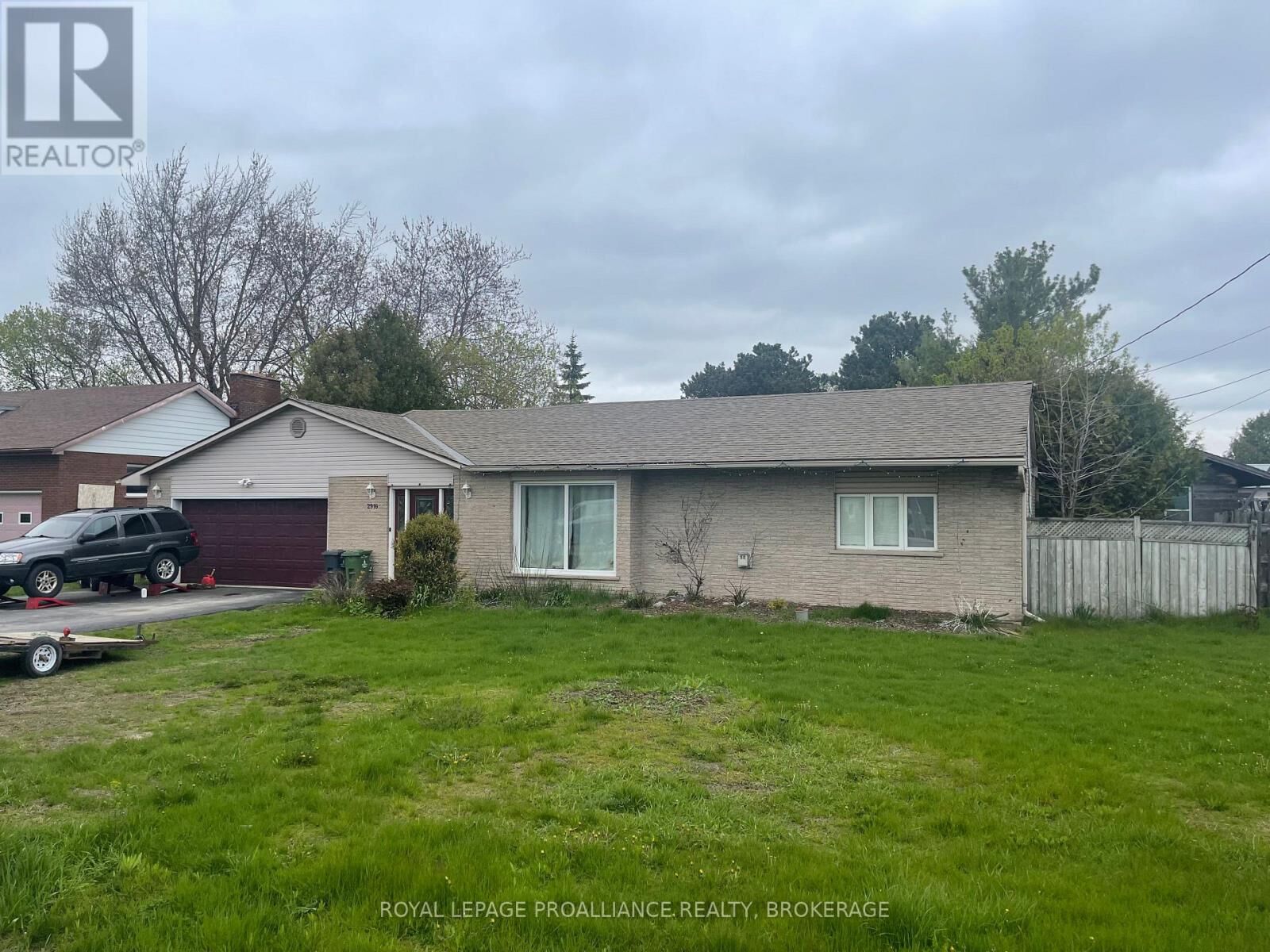 Property Photo:  2916 Princess Street  ON K7L 4V2 