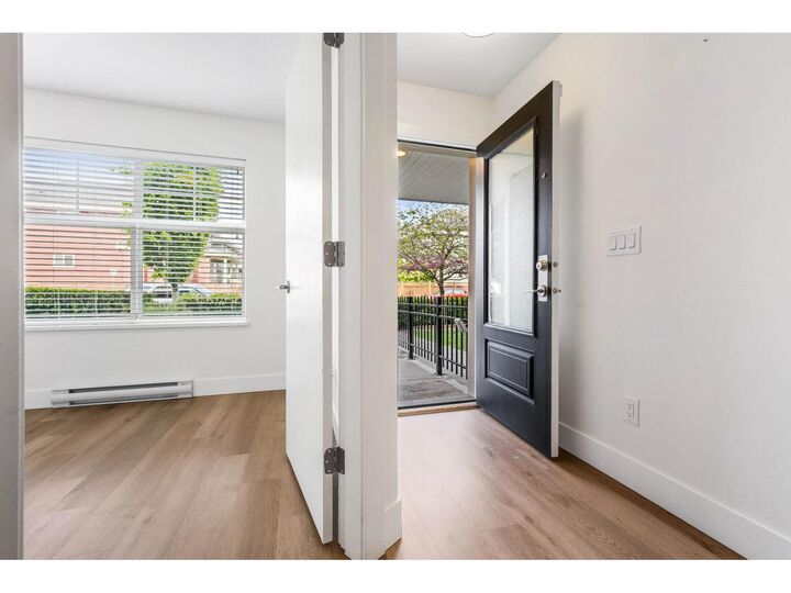 Property Photo:  27735 Roundhouse Drive 6  BC V4X 0B9 