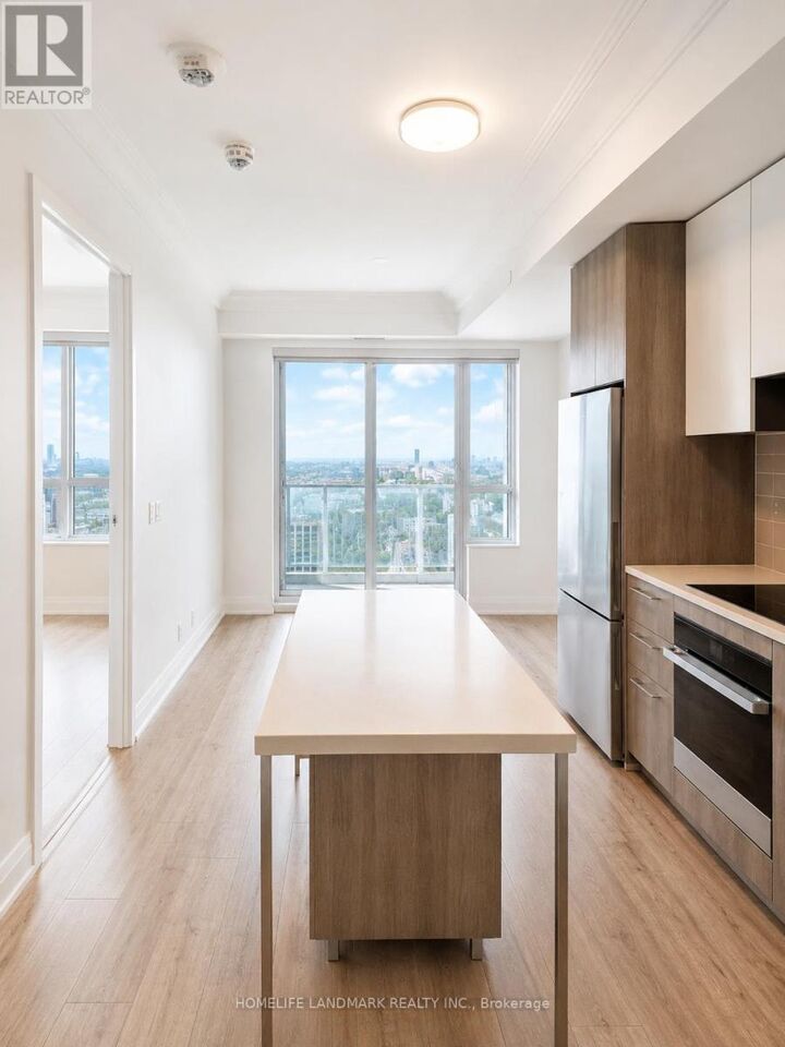 Property Photo:  8 Water Walk Drive North 3506  ON L3R 6L4 