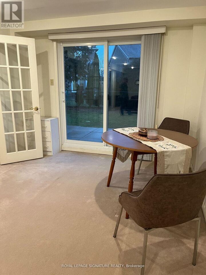 Property Photo:  686 York Hill Boulevard  ON L4J 5L6 